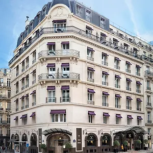 Château Frontenac **** Paris